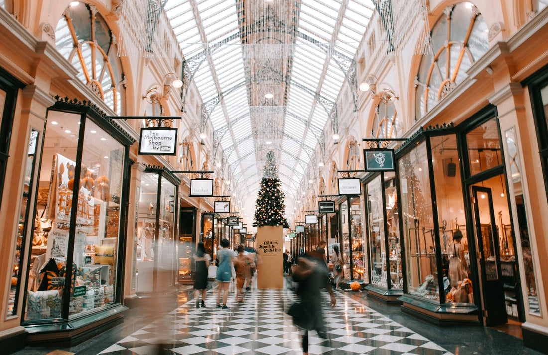 shopping mall venue with a decorated christmas tree