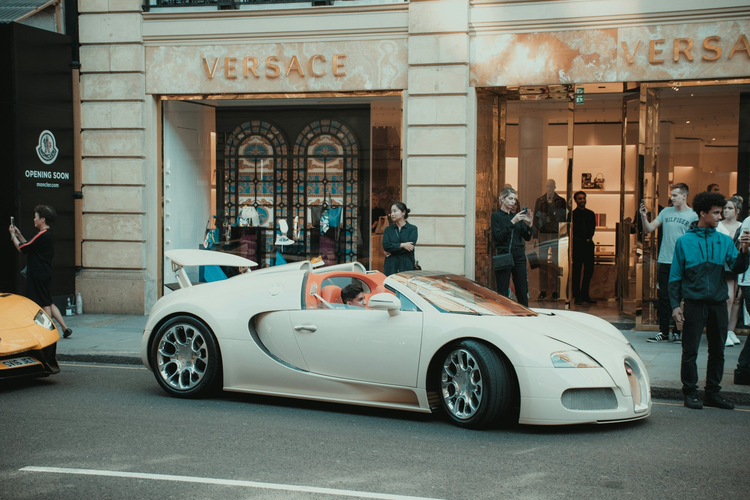 Versace Perfumes and Colognes